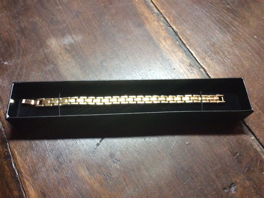 superbe bracelet plaqué or des années 70 25 Nivelle (59)