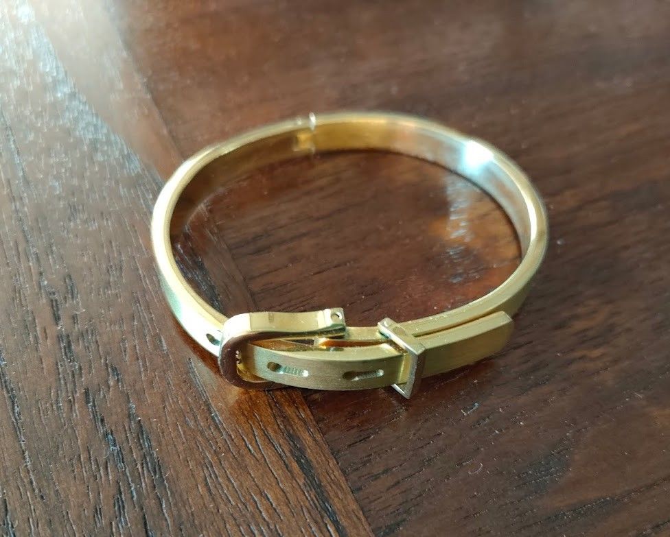 SUPERBE BRACELET TYPE FRED TITANE TON OR 
15 Paris 14 (75)