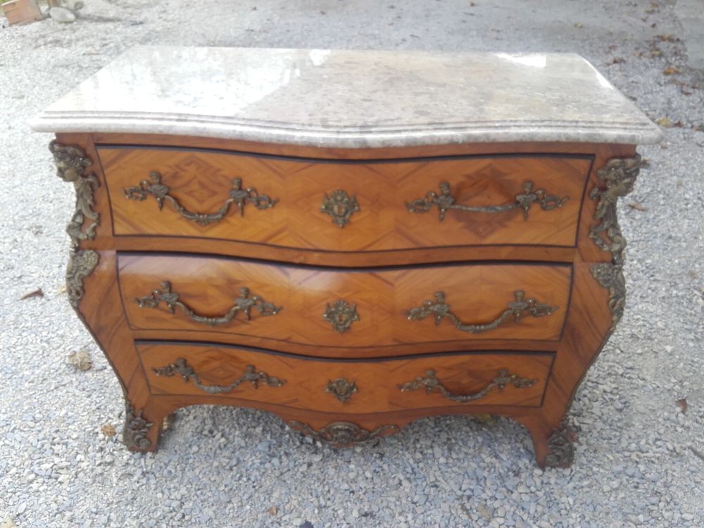 superbe commode Bordelaise en marqueterie. 390 Mane (31)