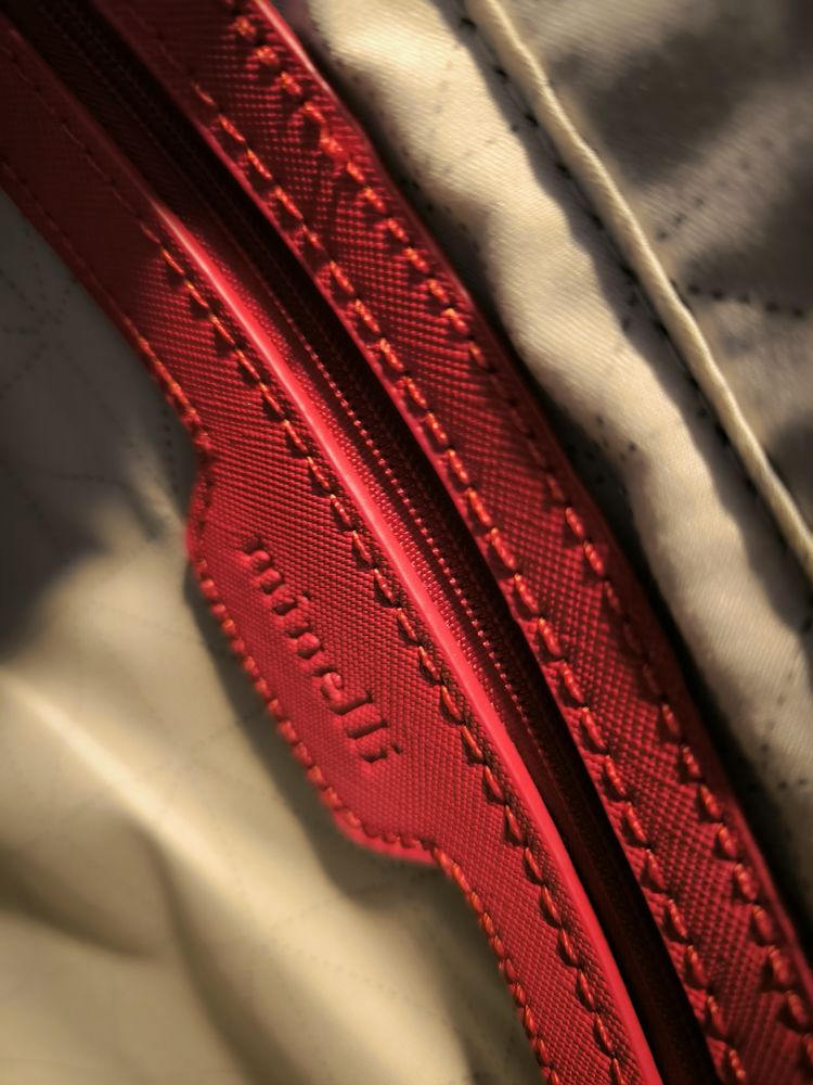 Superbe sac � main �TAT NEUF Minelli rouge coquelicot 45 Champagne-au-Mont-d'Or (69)