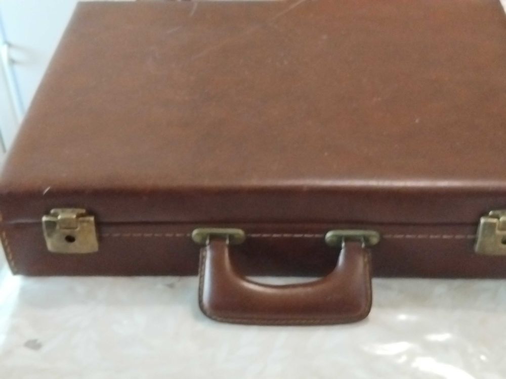 Superbe  manette en cuir  v�ritable 50 Guyancourt (78)