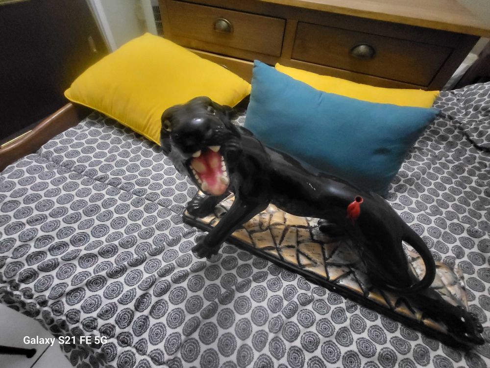 superbe+panth�re+fabriqu�+il+ya+55+ans+mains+uniques+panth�re+bless� 1400 Chasse-sur-Rh�ne (38)