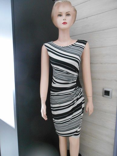 Superbe  robe  �t� ,38/40 , marque     ICI et MAINTENANT  20 Violaines (62)