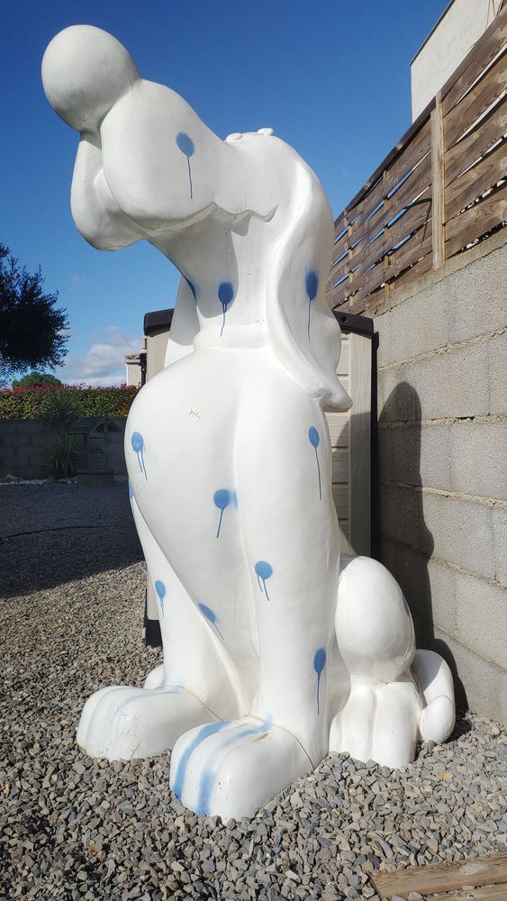 Superbe Sculpture XXL en R�sine : Bill - le Chien 330 Maureilhan (34)