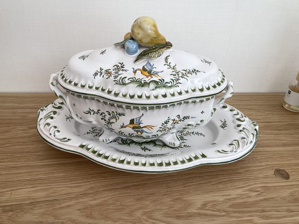 Superbe soupi�re Moustiers sign�e Lallier 140 Quend (80)