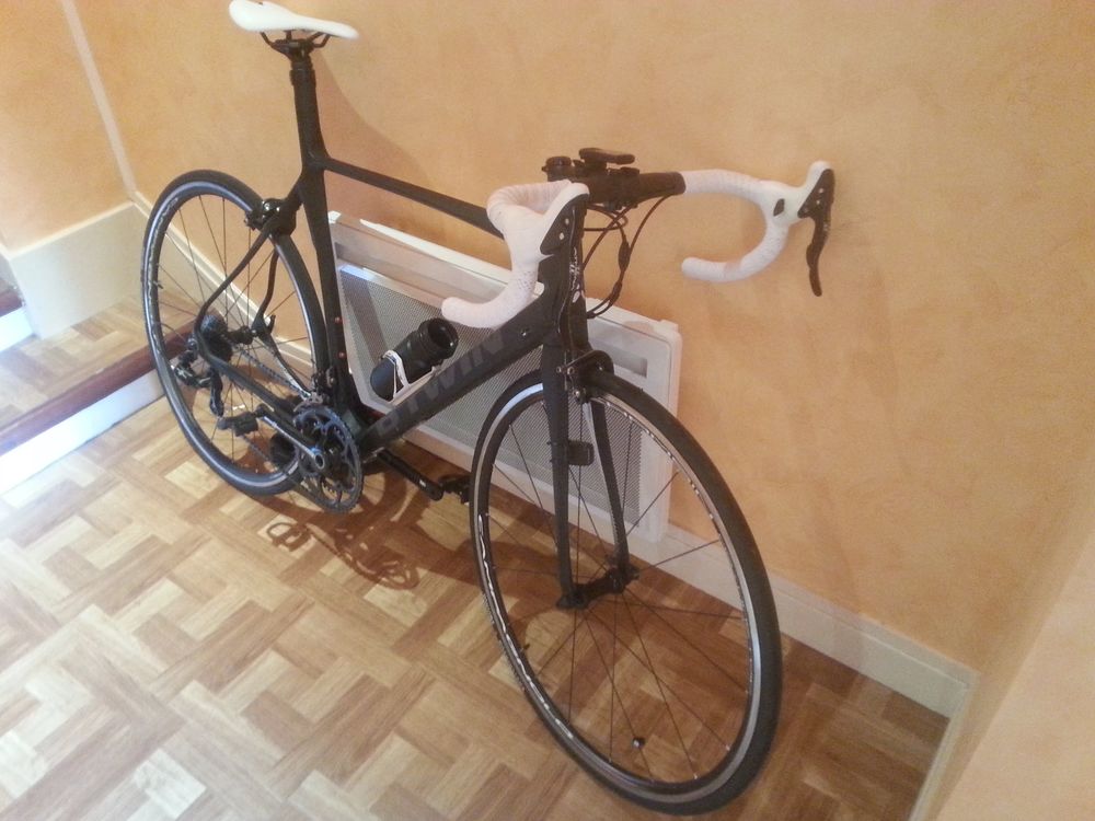 Superbe v�lo de route 750 Villeurbanne (69)