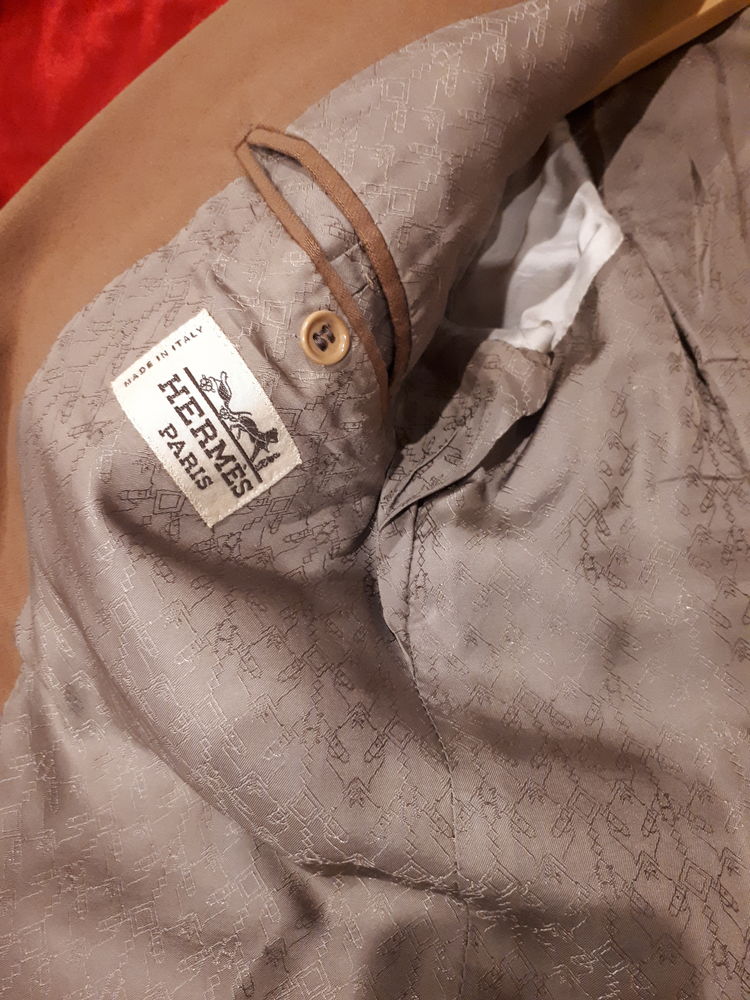 Superbe veste herm�s en cachemire taille 54 450 Champigny-sur-Marne (94)