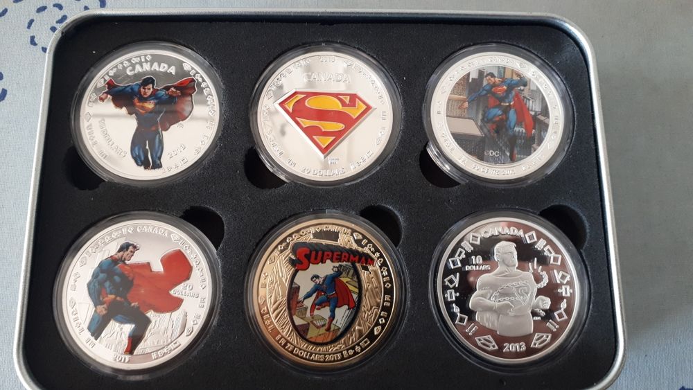 Superman - Beau coffret 6 médailles neuves 2013 - Lot ou détail 150 Villemomble (93)