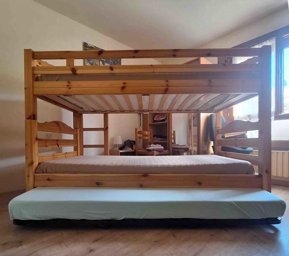 Lit superpos� en pin pour 3 couchages 1000 Gap (05)