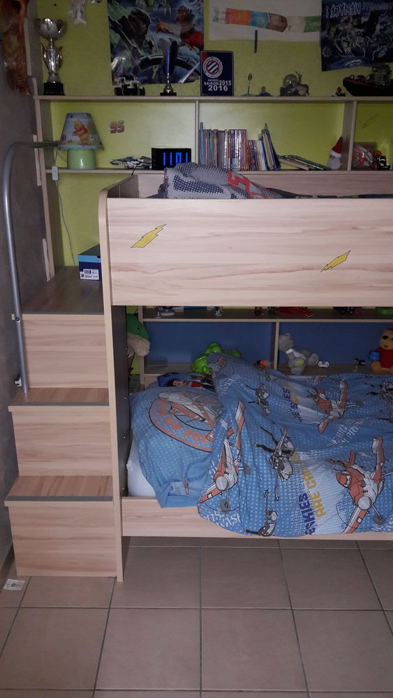 Lit superpos� 200 Fabr�gues (34)