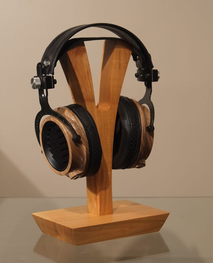 support de casque HIFI en bois massif 
Support de casque 32 Ch�teaubourg (35)
