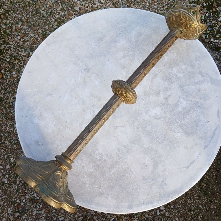 support de cierge � colonnes 85 Vendeuvre-du-Poitou (86)