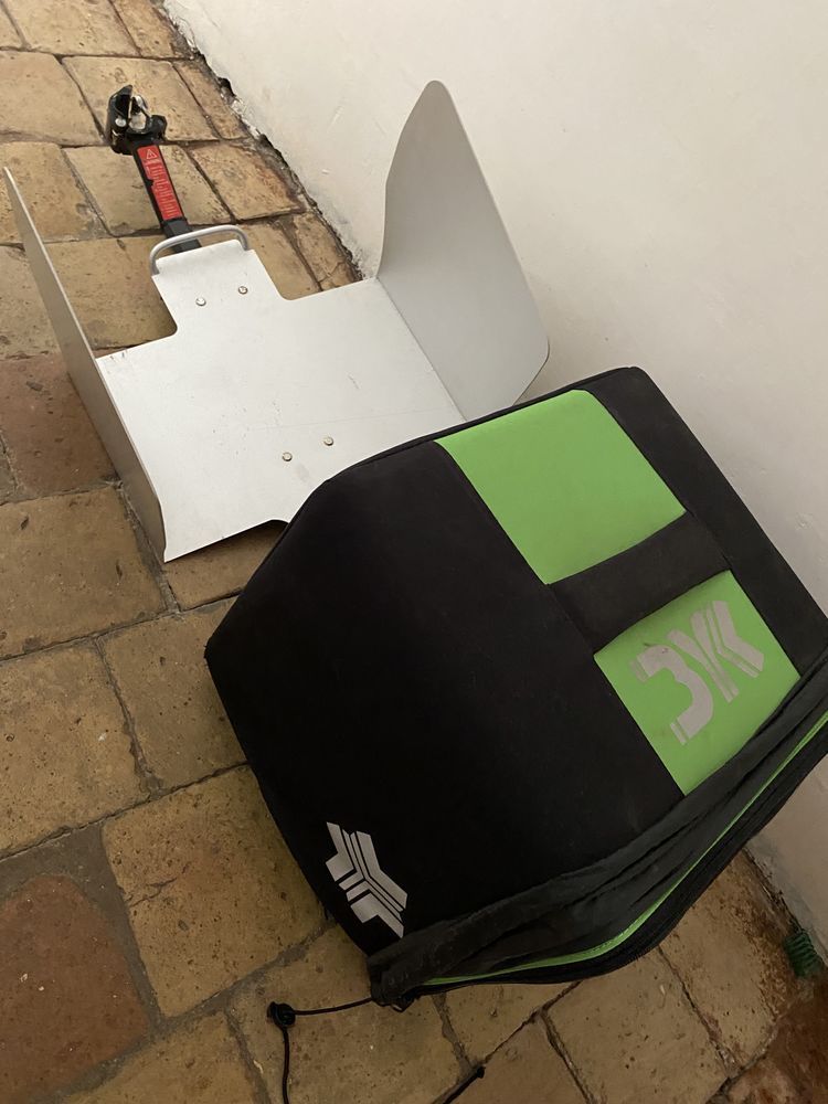 Support et sac de livraison 60 Lyon 5 (69)