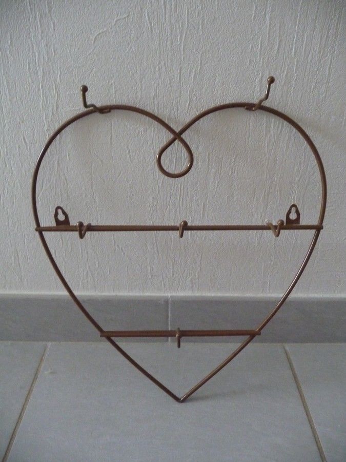 Support mural forme coeur pour tasses et mugs - Neuf 15 Celles-sur-Belle (79)