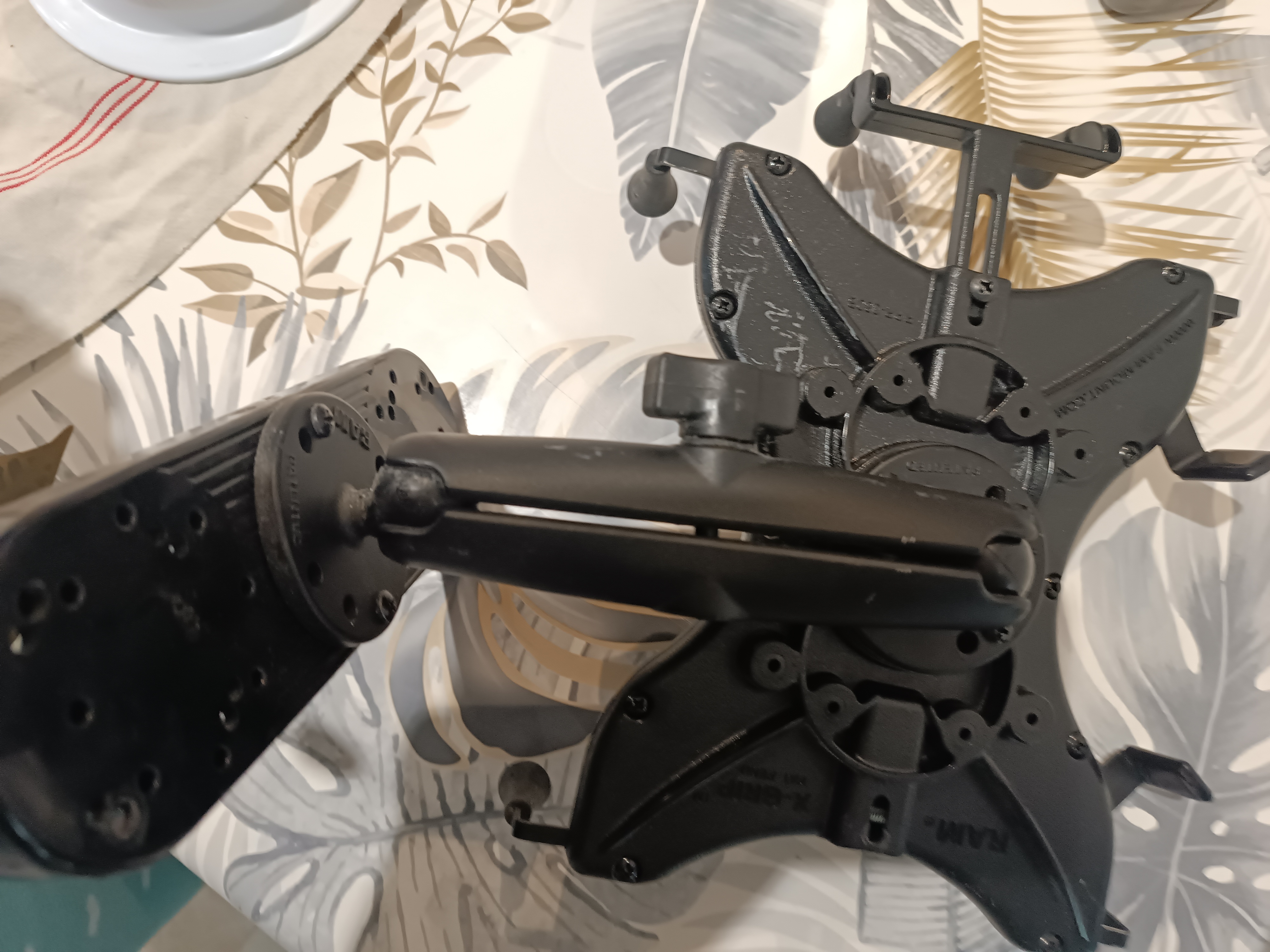 Support mural de tablette 10 Chelles (77)