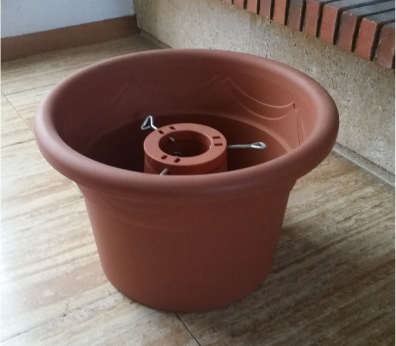 Support / pied pour sapin de No�l 14 Nancy (54)