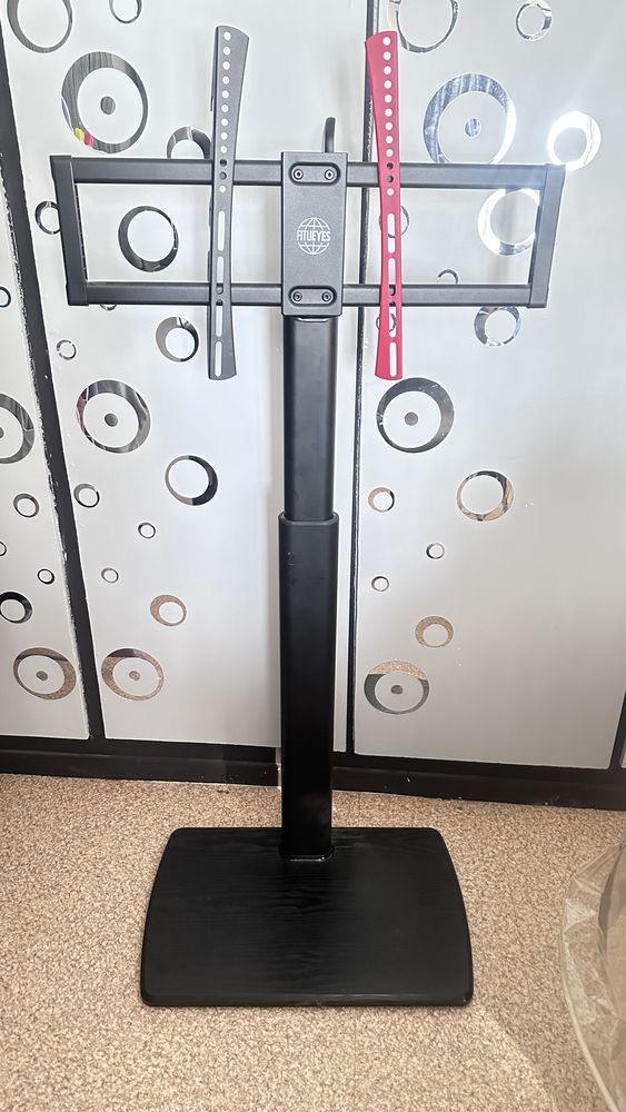 Support tv sur pied 60 Caen (14)