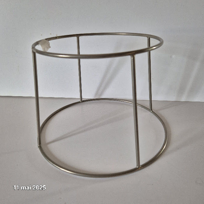 Support plateau de fruit de mer en m�tal chrom�, diam�tre 20 8 Saumur (49)