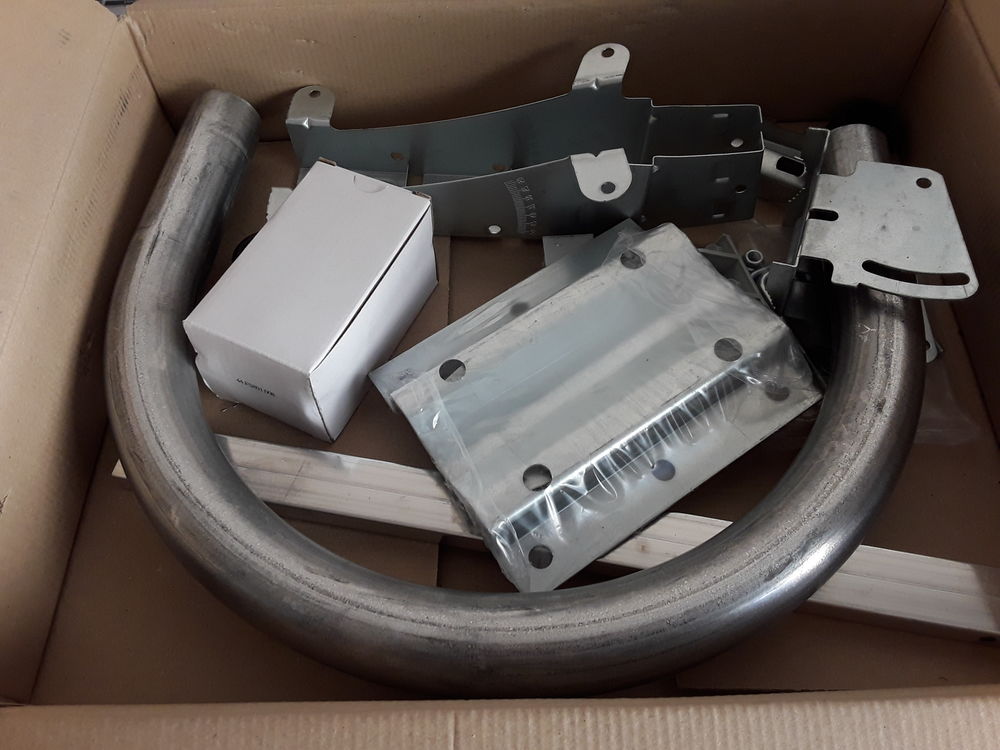 Support pour parabole neuf    Marque VECTOR  15 Bourg-en-Bresse (01)
