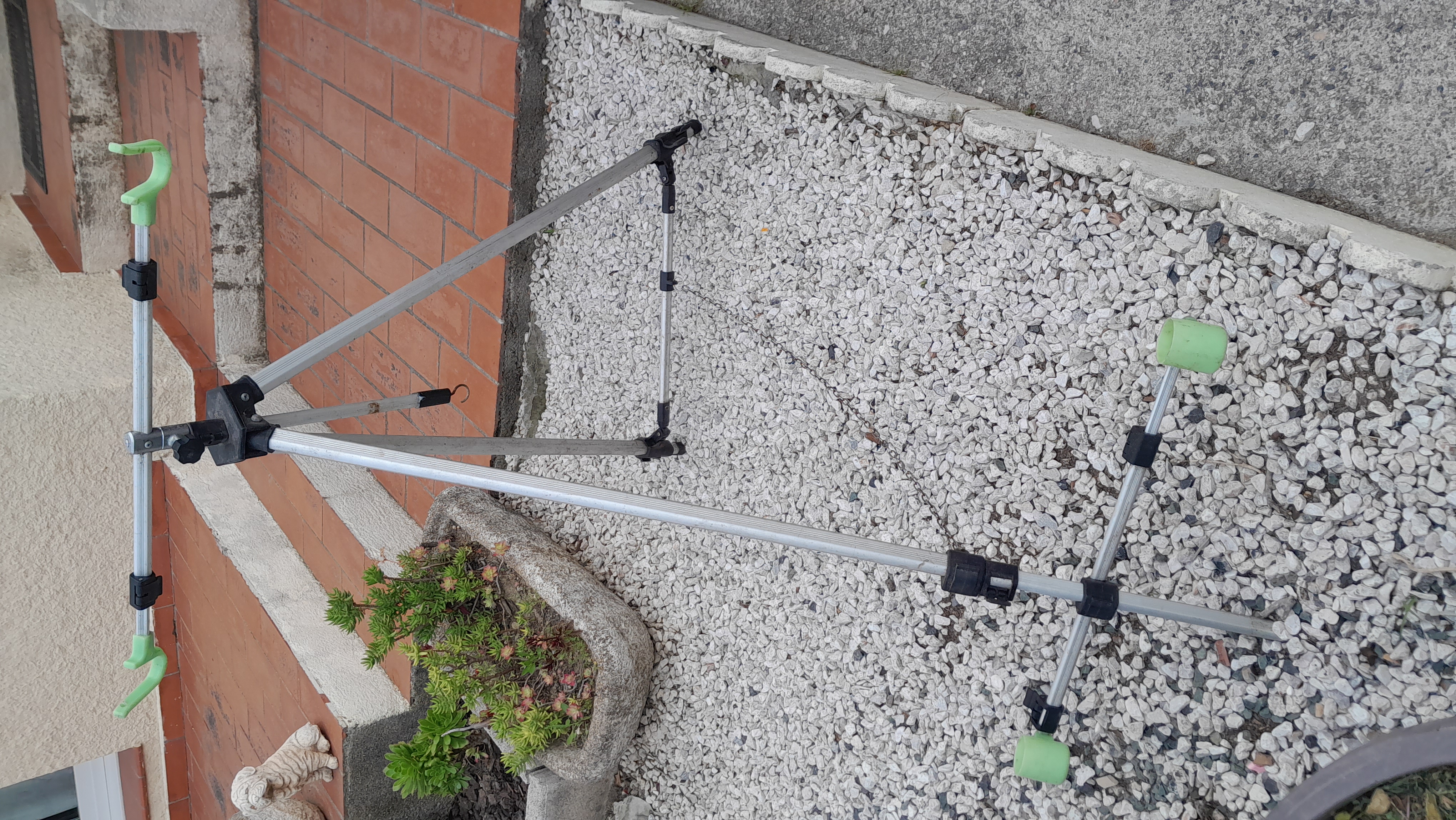 Support, repose canne a peche 20 Bompas (66)