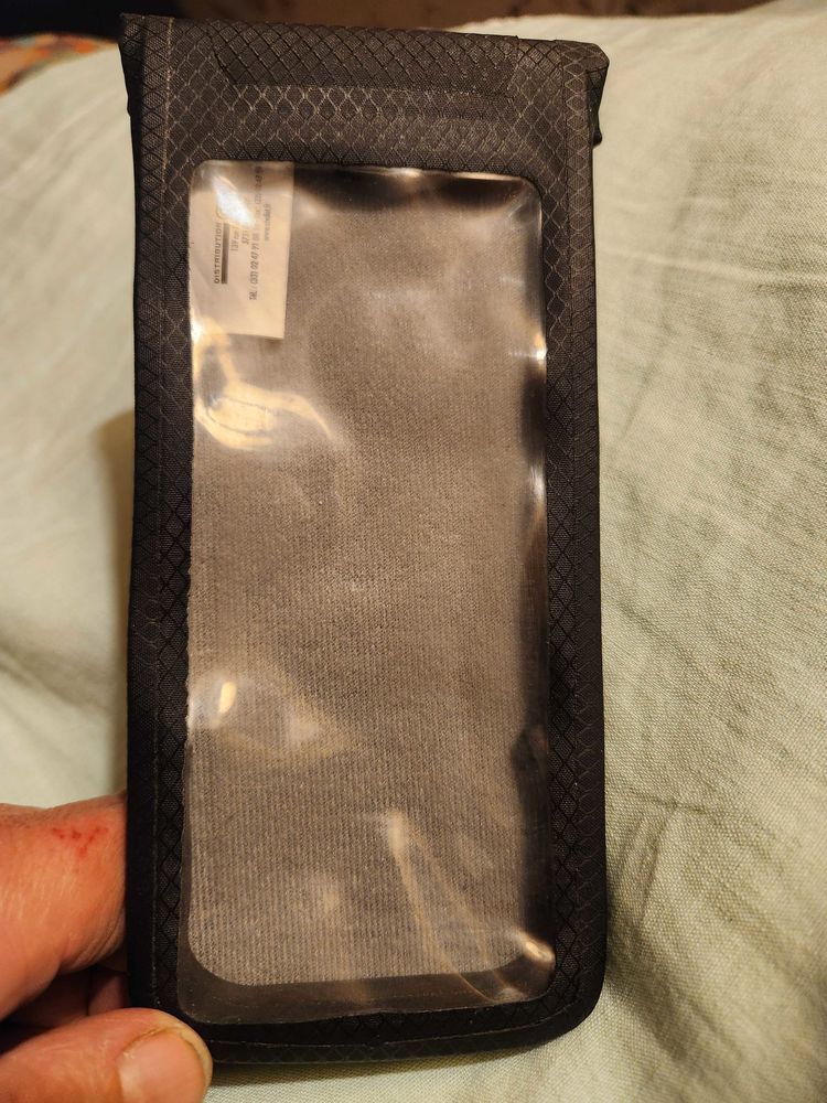 support t�l�phone portable attache guidon au prix de 18� 35 Aix-les-Bains (73)