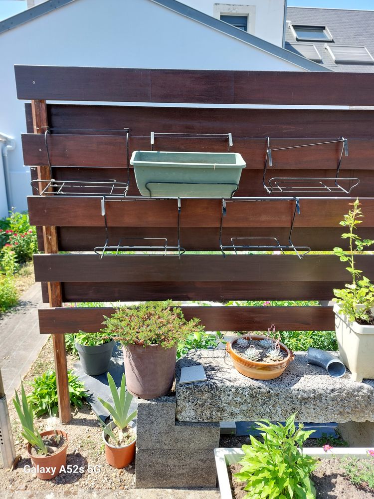 5 SUPPORTS DE JARDINIERS 10 Cosne-Cours-sur-Loire (58)