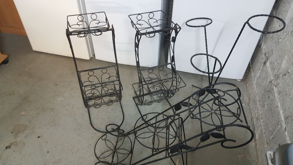 SUPPORTS PLANTES EN FER FORG� 10 Issou (78)