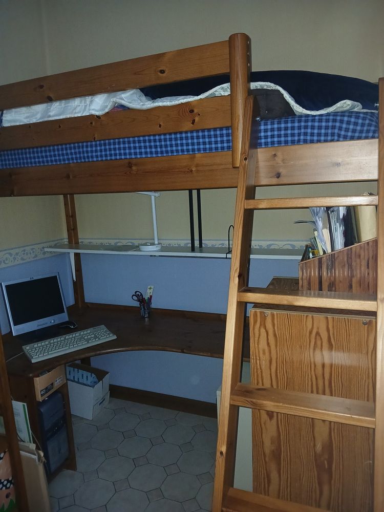 LIT SURELEVE ET PLAN DE TRAVAIL BUREAU 120 Cormeilles-en-Parisis (95)