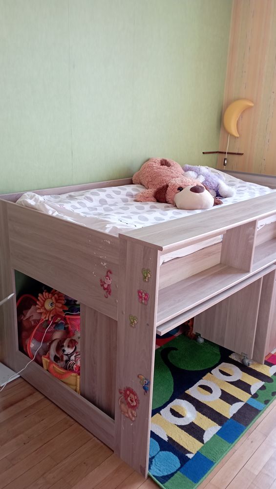 Lit sur�lev� 100 Tours (37)