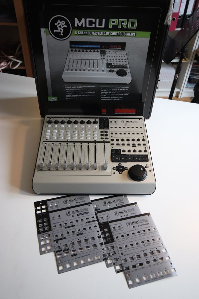 surface de contr�le Mackie MC Pro neuve 550 Paris 14 (75)