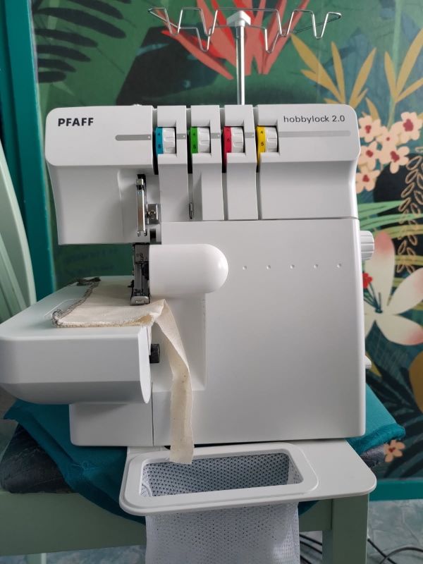 Surjeteuse Hobbylock 2.0 370 Lille (59)