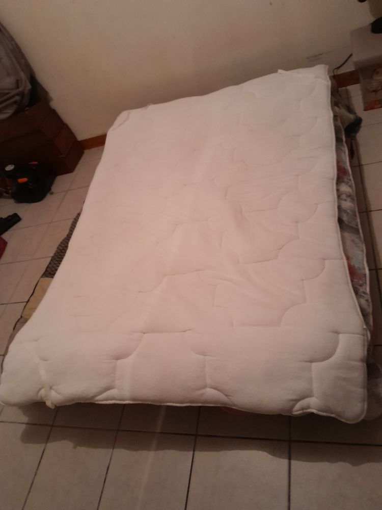 Surmatelas pour lit 140x190cm 30 Oroux (79)