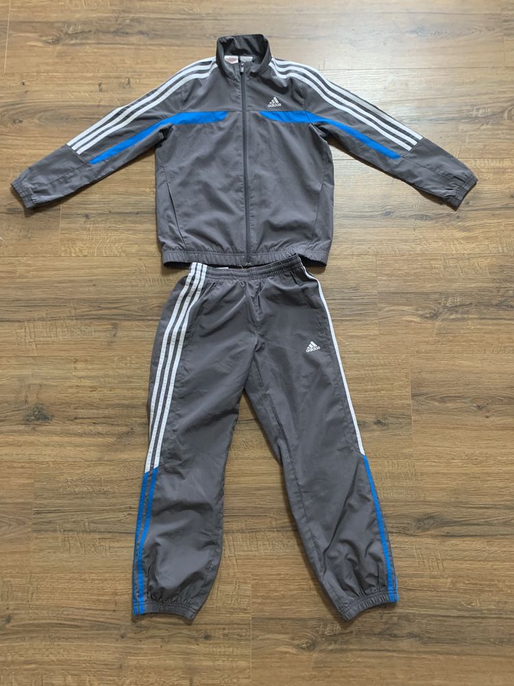 Surv�tement enfant gar�on     Adidas    12 Saleilles (66)