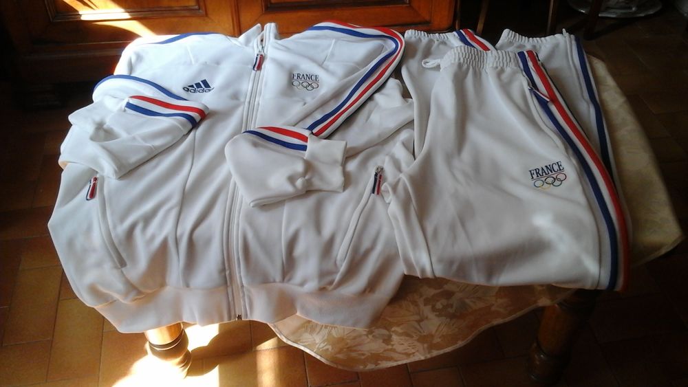 Survetement �quipe de France 120 La Seyne-sur-Mer (83)