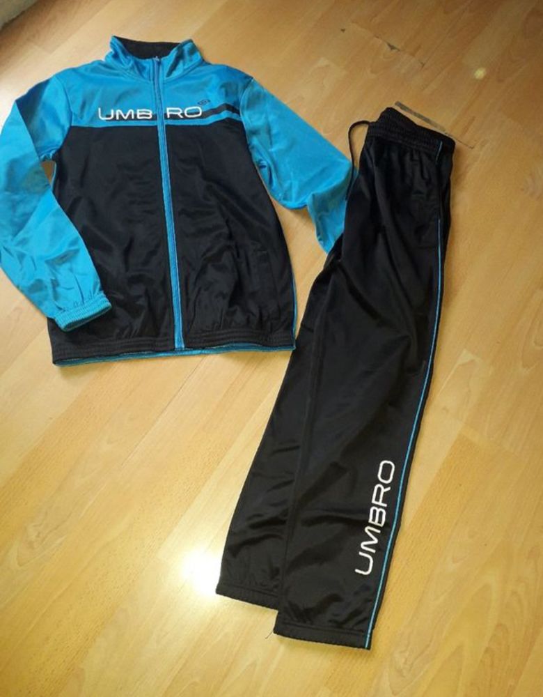 Surv�tement UMBRO 15 Lyon 8 (69)