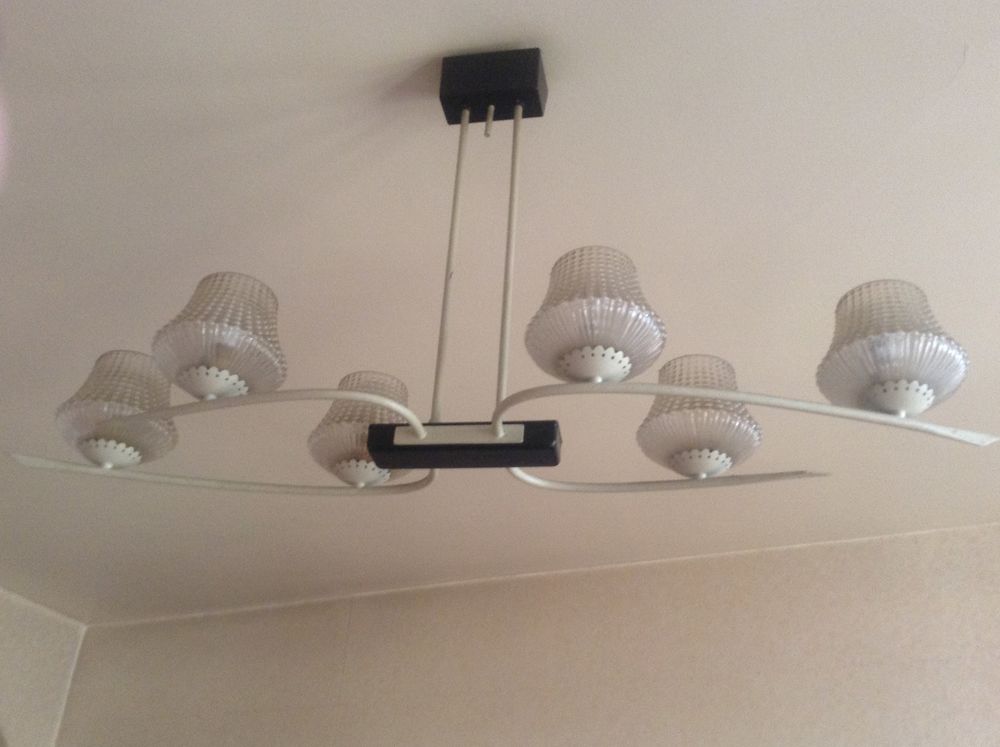 Suspension Ann�es 60 180 Montreuil (93)