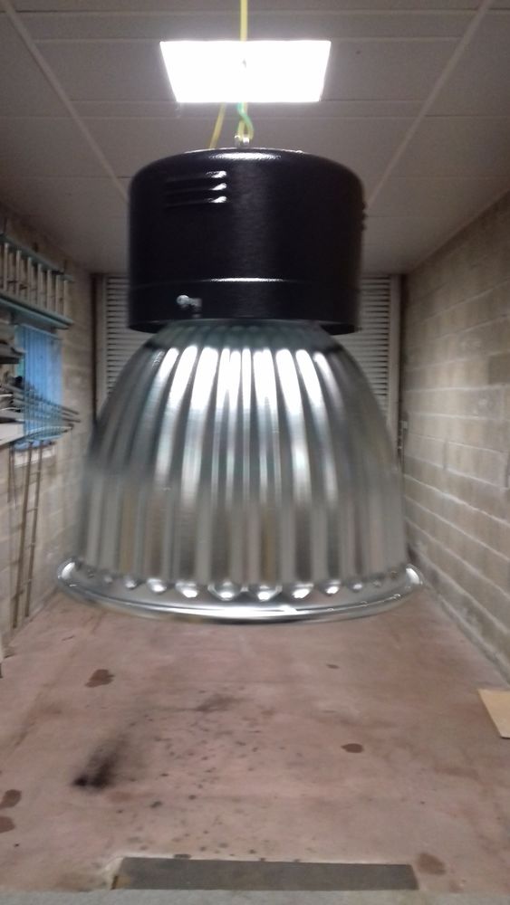 Suspension + lampe 250W
250 Marsaneix (24)