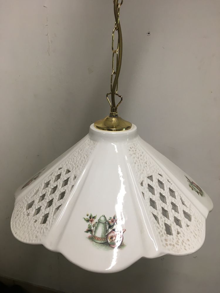 Suspension lustre en c�ramique blanche 30 Arbanats (33)