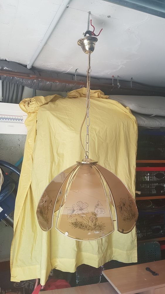 suspension en verre fum�e 18 Seyssins (38)