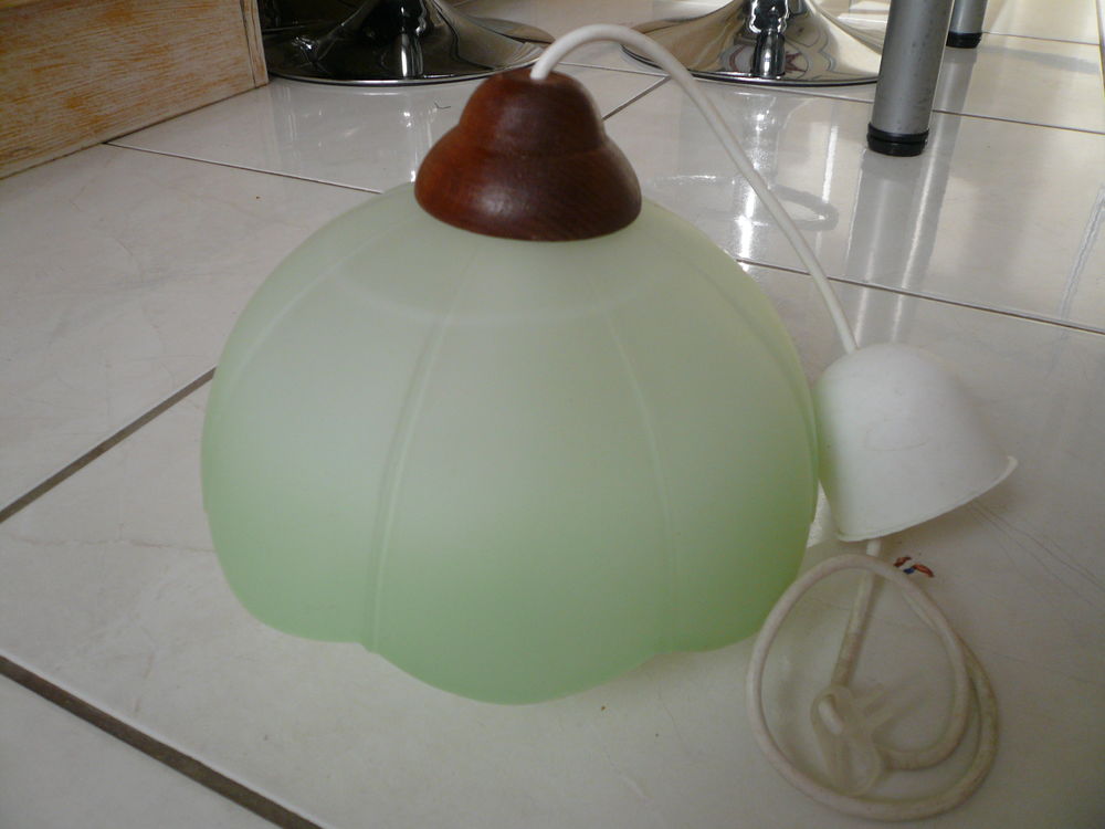 Suspension vintage verte 18 Franqueville-Saint-Pierre (76)