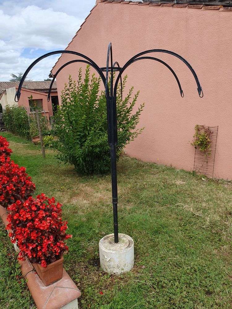 SUSPENSION EN FER
65 Lavaur (81)