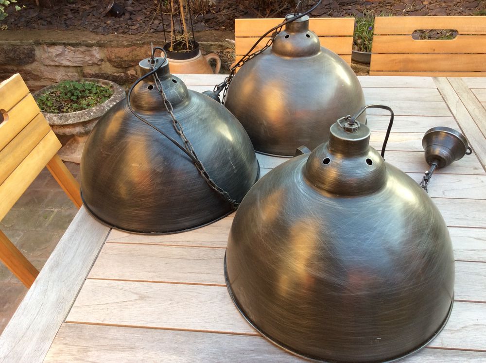 3 suspensions indus m�tal noir 40 Nanton (71)