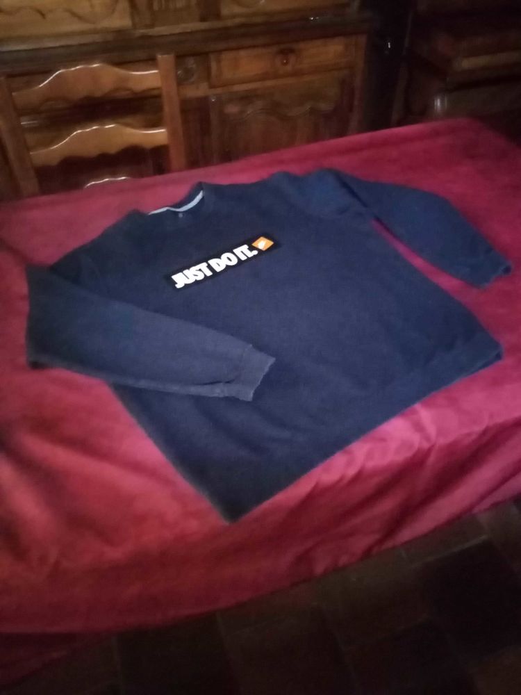 sweat bleu marine nike taille XL 15 Avermes (03)