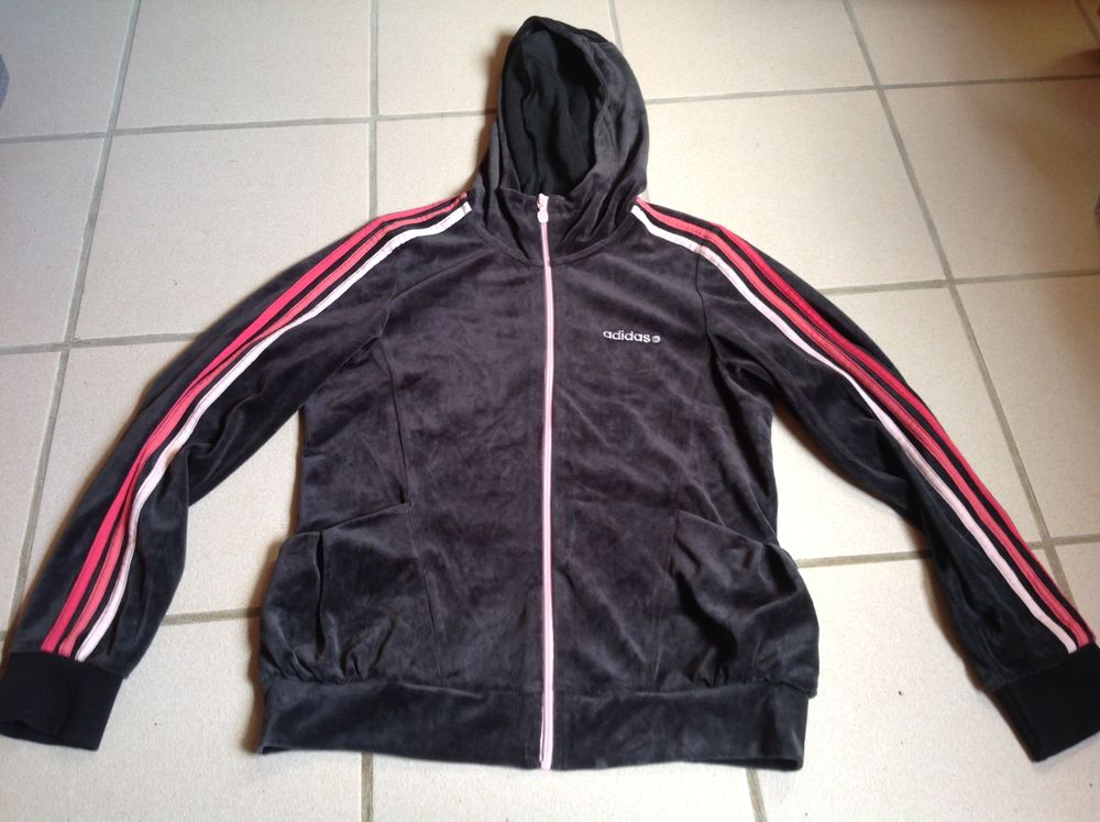 SWEAT A CAPUCHE ADIDAS NEO TAILLE L Envoi Possible
14 Tr�gunc (29)