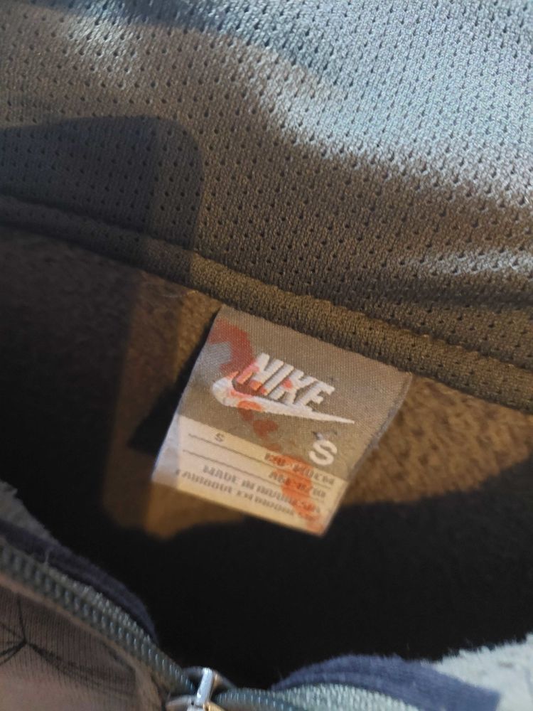 Sweat capuche enfant taille S 10 Toulon (83)