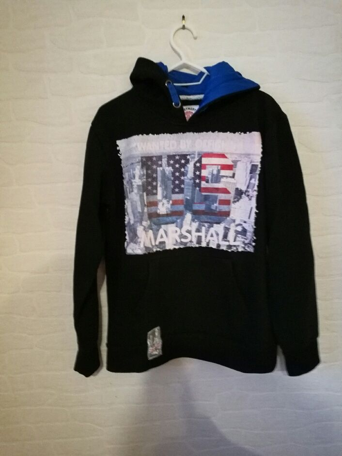 Sweat � capuche noir marque US Marshall taille 14 ans 6 Villiers (86)