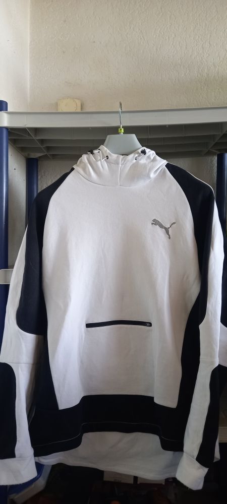 Sweat shirt � capuche Puma . 15 Dax (40)