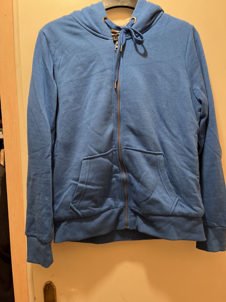 Sweat-shirt capuche et fourrure 10 Villiers-sur-Marne (94)