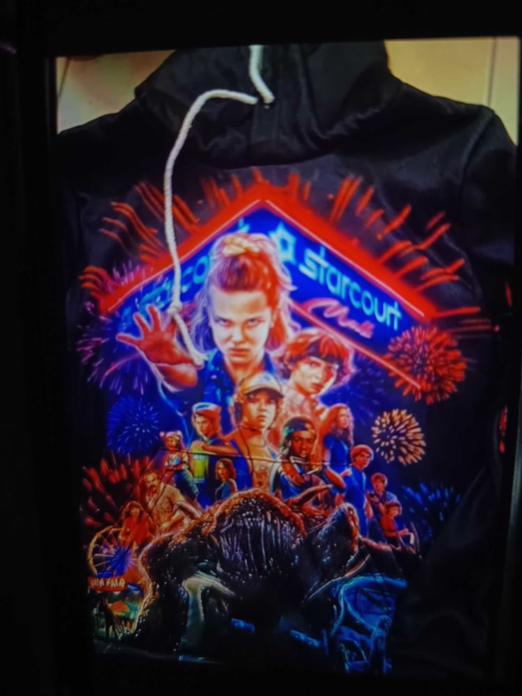 sweat stranger thing 15 Signy-le-Petit (08)