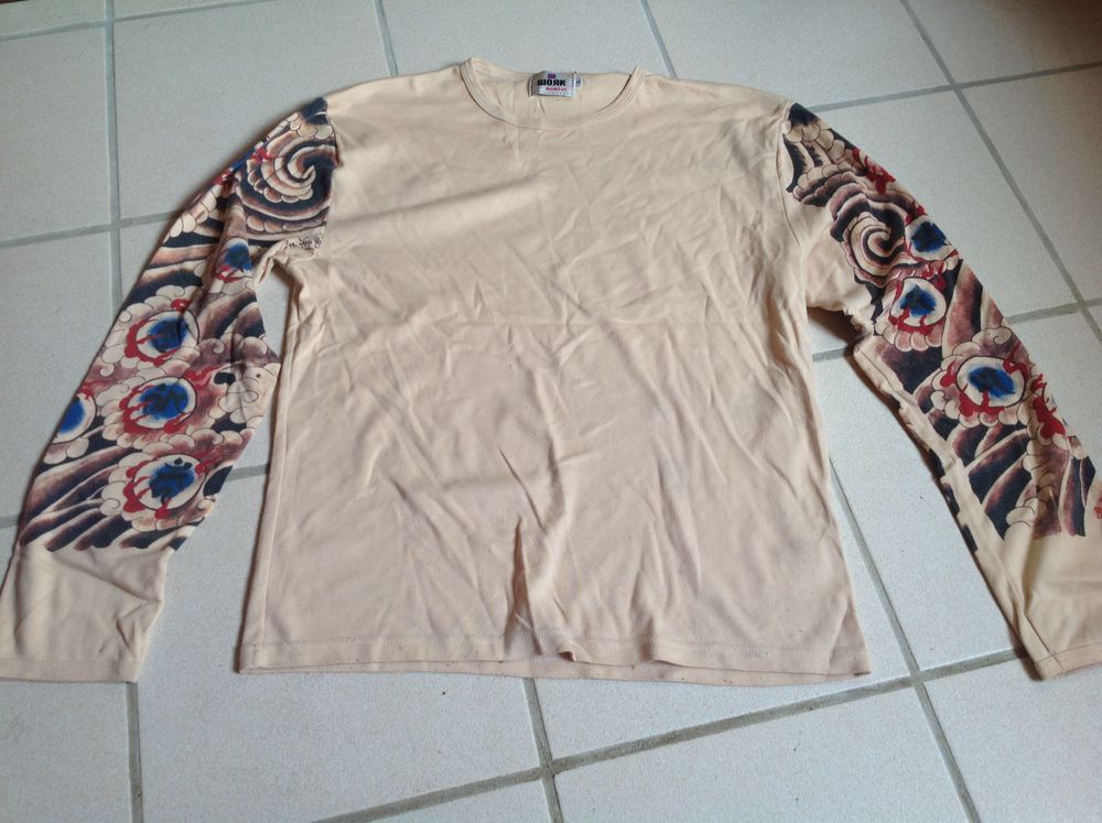SWEAT WORK MANCHES LONGUES MOTIF ASIE Envoi Possible
12 Tr�gunc (29)